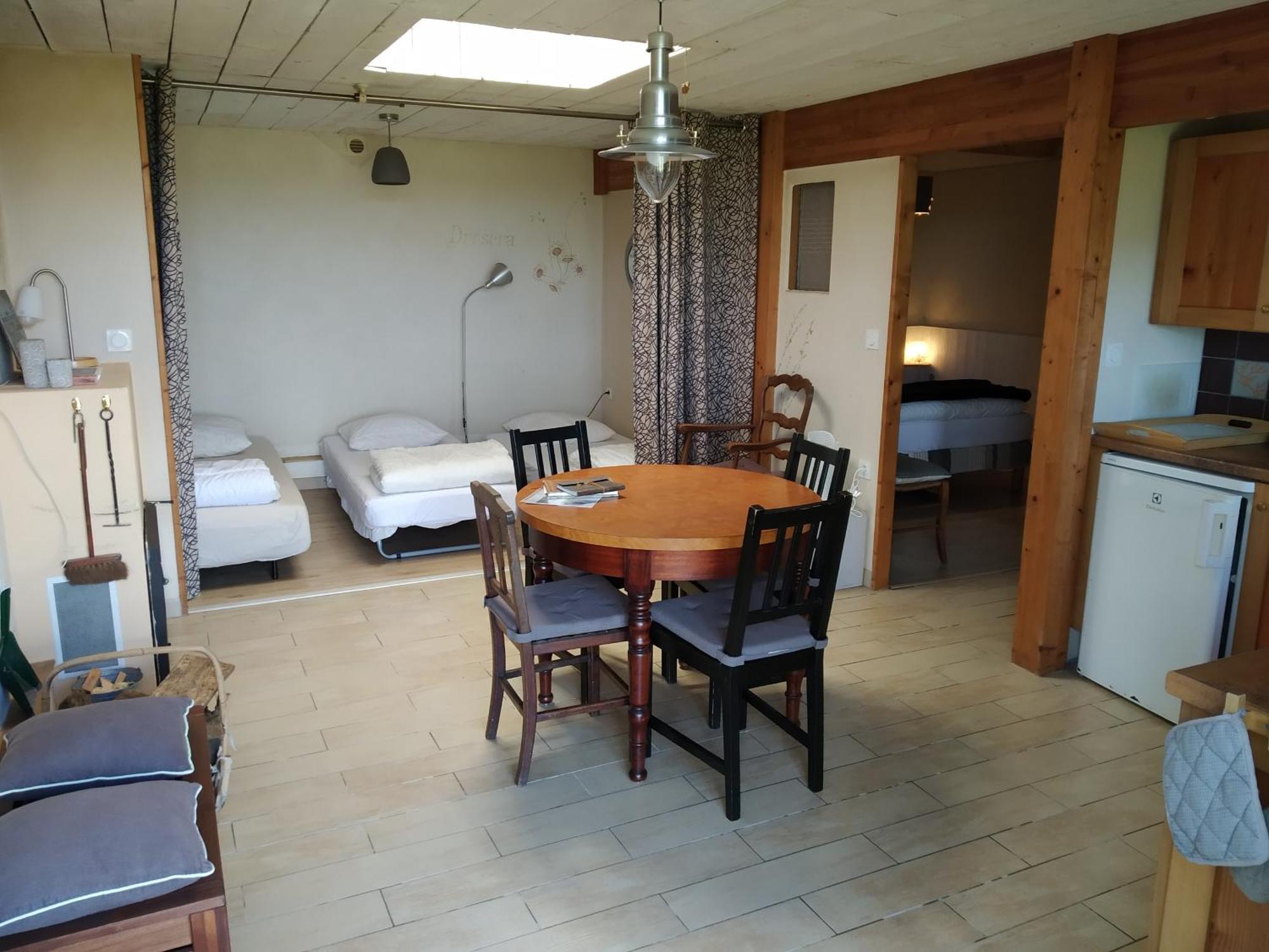 Les Troglogites Brasparts Room photo